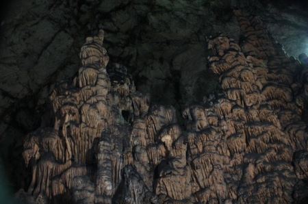 ایرانی زیبا با تصاویر خارق العاده از غار سه بعدی
