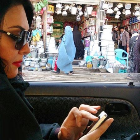 لاله اسکندری و عکس های جدید در کنار دوستانش